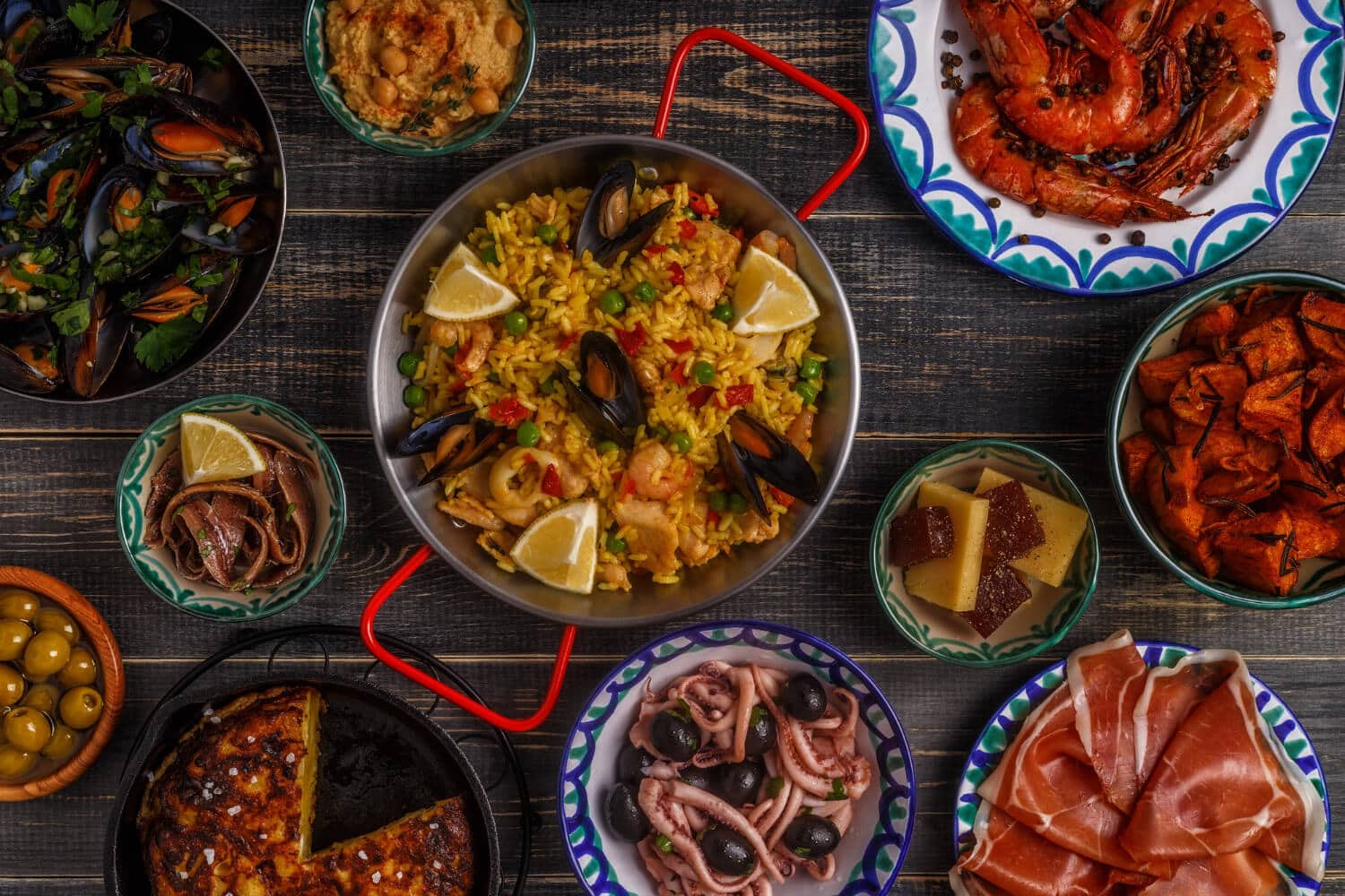 Arte culinario casero: recetas andaluzas fáciles para disfrutar en Puerto Banús